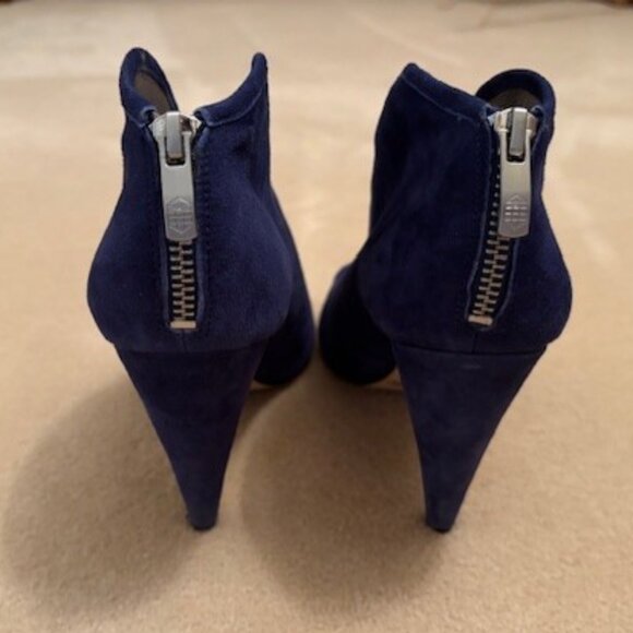 Vince Camuto Blue Suede Bootie 8 - Picture 4 of 6